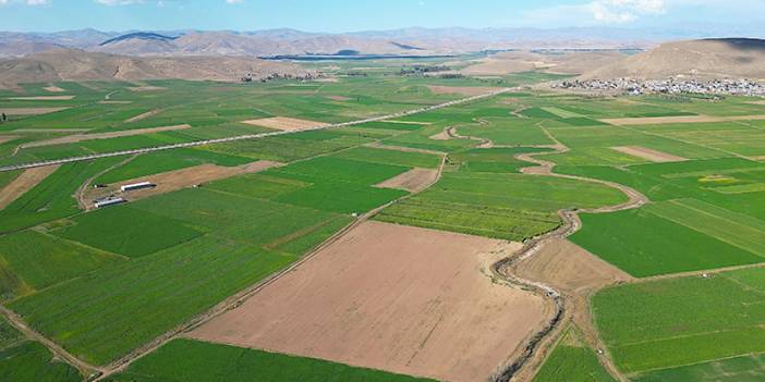 Bayburt'ta modern sulama yüzleri güldürdü!