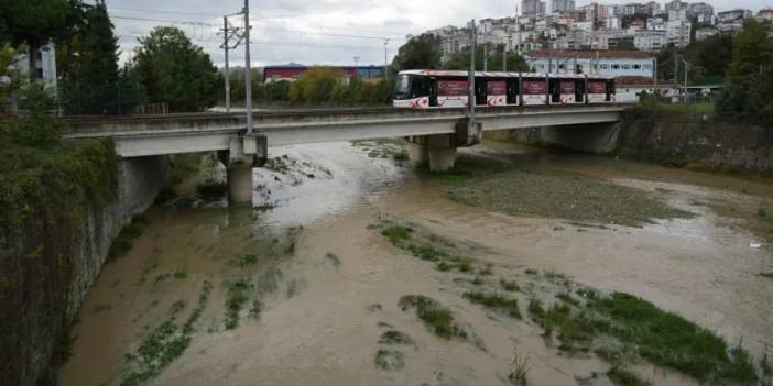 Samsun’da sağanak akarsuları coşturdu