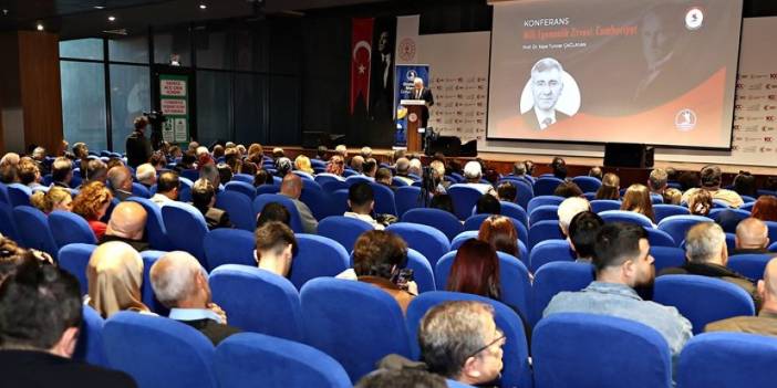 Samsun'da "Milli Egemenlik Zirvesi: Cumhuriyet" konulu konferans