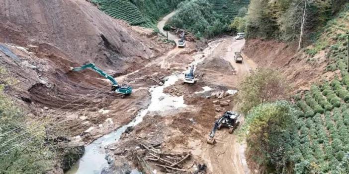 Rize’de heyelanlı bölgeden toprak taşındı!