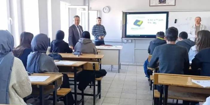 Bayburt Milli Eğitim Müdürü’nden YKS kampına ziyaret