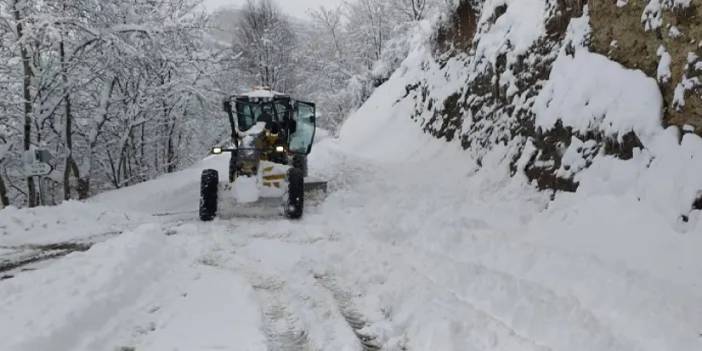 Trabzon’da kar esareti! 90 mahalle ulaşıma kapandı