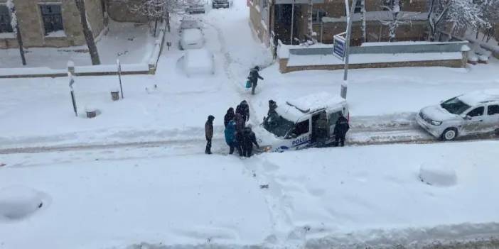 Bayburt’ta trafik durma noktasına geldi! Ulaşım kontrollü sağlanıyor