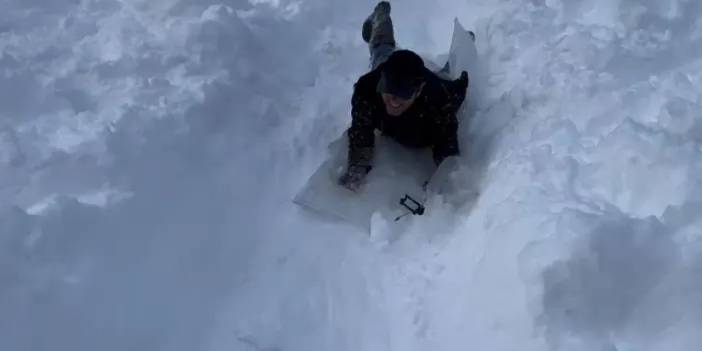 Rize’nin Ayder Yaylası kar keyfi yapanların akınına uğradı!