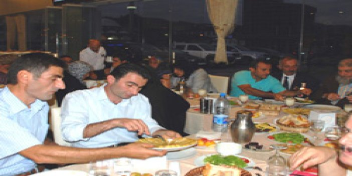 Of'ta şehit ailelerine iftar yemeği