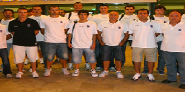 Basketbol takımı Trabzon'a geldi