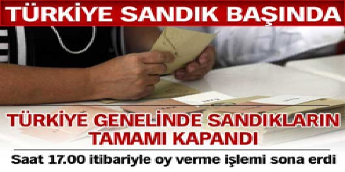 Türkiye'de sandıklar kapandı