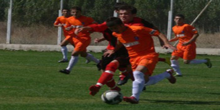 TS U16 takımı Çorum'u 10-0 yendi