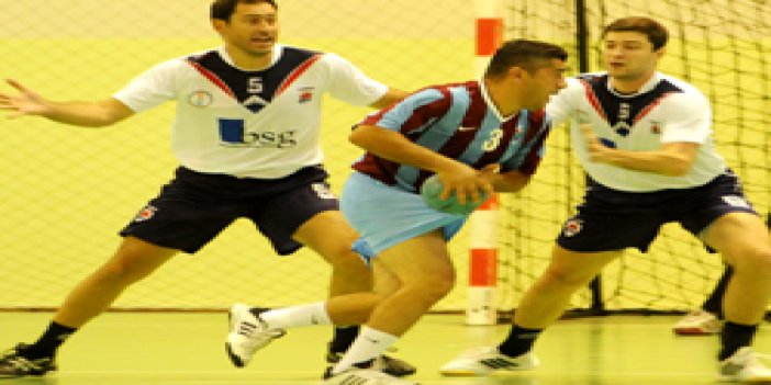 Trabzonspor hentbolda güldürdü