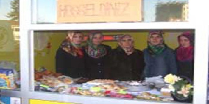 Sürmene'li bayanlardan Kermes