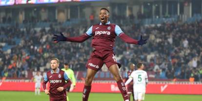 Trabzonspor'da Banza kafaya taktı! Ya olacak ya da olacak