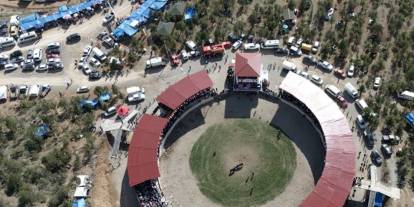 Artvin'de Yusufeli Geleneksel Derekapı Boğa Güreşleri yapıldı