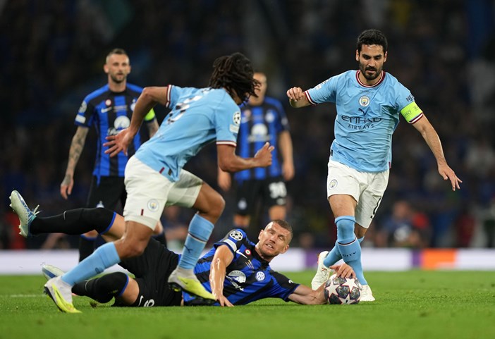 manchester-city-inter-sampiyonlar-ligi-kupasi-sahibini-buldu-003.jpg