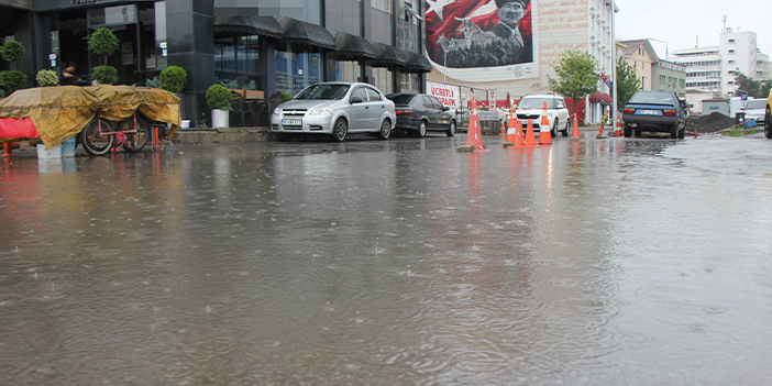 Samsun'da sağanak etkili oldu