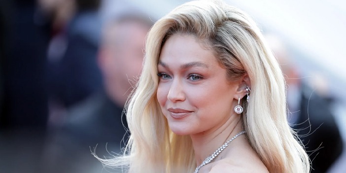 dunyaca-unlu-model-gigi-hadid-tatile-gittigi-cayman-adalarinda-tutuklandi.jpg