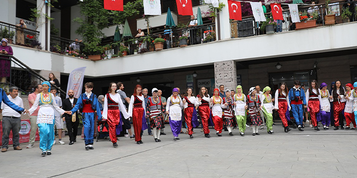 Akçaabat’ta festival kapsamında el sanatları ve resim sergisi yapıldı