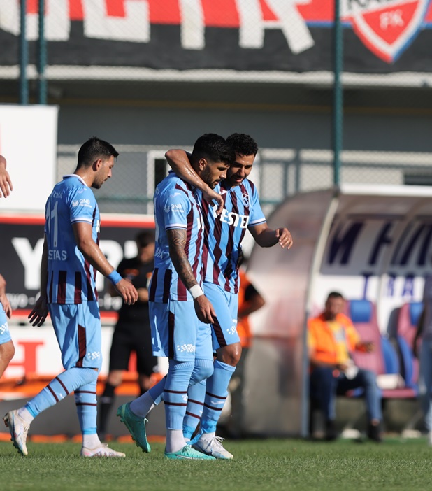 trabzonspor-1461-trabzon-fk-karsisinda-5-farkla-galip-001.jpg