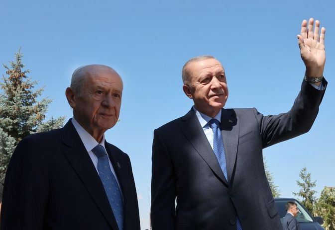 cumhurbaskani-erdogan-bahceli-ile-gorustu.jpg