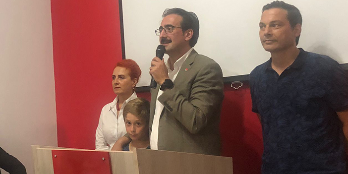 CHP Ortahisar’da devir teslim töreni! Oyman görevi Batmaz’a devretti