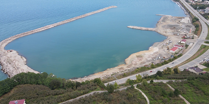 Türkiye’nin en büyük balıkçı barınağı Giresun'da hizmete girecek