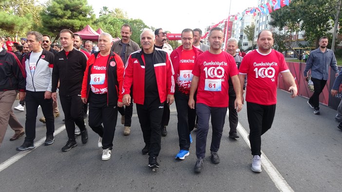 trabzon-yari-maratonu-basladi-yogun-katilim-amac-yarismak-degil-006.jpg