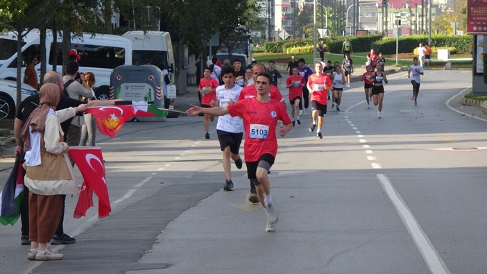 trabzon-yari-maratonu-basladi-yogun-katilim-amac-yarismak-degil-008.jpg