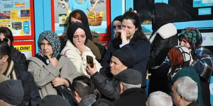 Trabzon'da çatı katından atlayan öğretmen toprağa verildi