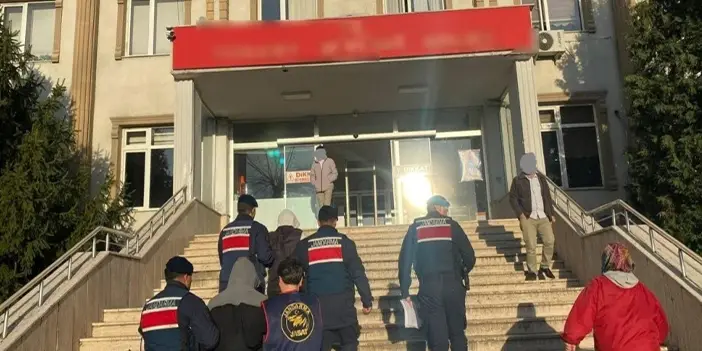 Zonguldak'tan çaldıkları aracı Samsun'da parçaladılar 