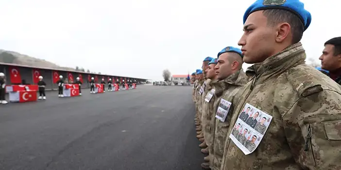 Şehit Mehmetçikler Şırnak'taki törenin ardından memleketlerine uğurlandı