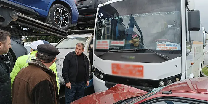 Samsun'da tır okul servisine çarptı! Faciadan dönüldü