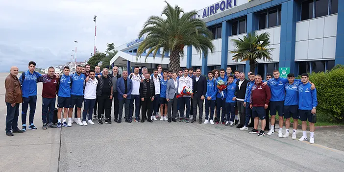 Trabzonspor'un şampiyon U19 Takımı şehre geldi!