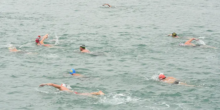 Samsun'da Uluslararası Açık Su Yüzme Yarışı başladı