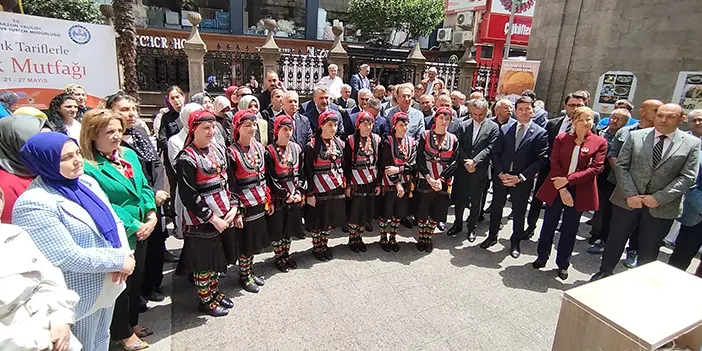 Trabzon’da asırlık tariflerle Türk mutfağı şenliği