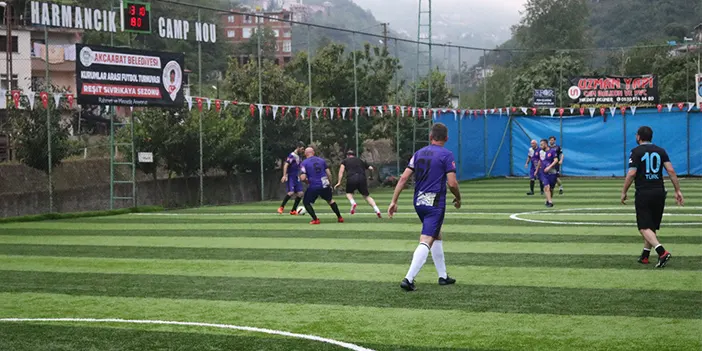 Akçaabat'ta kurumlar arası futbol turnuvası başladı