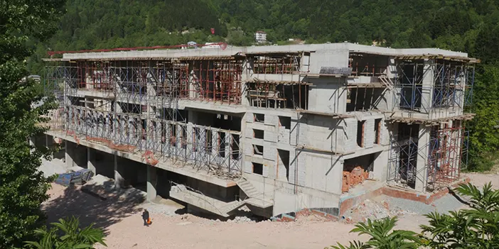 Trabzon'da pazar yeri ve gençlik merkezi Tonya'nın çehresini değiştirecek