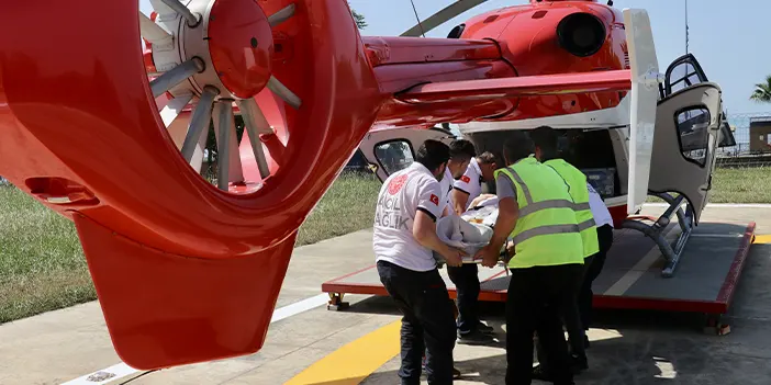 Ambulans helikopterler hamile kadın için Trabzon'a havalandı 