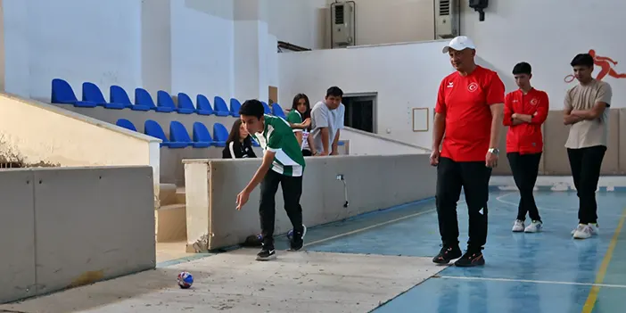 Samsun'da emanet toplarla başladığı boccede 17 milli sporcu yetiştirdi!