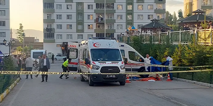 Acı olay! Erzurum'da aracın altında kalan küçük çocuk can verdi