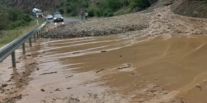 Erzurum'da yoğun yağış heyelan ve seli getirdi