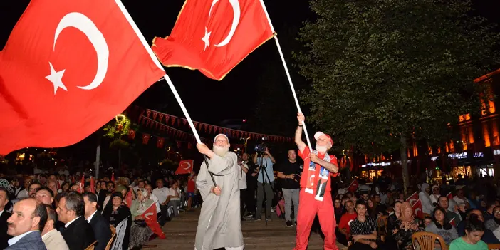 Başkan Genç: "Düşman postalına bu toprağı çiğnetmeyiz"