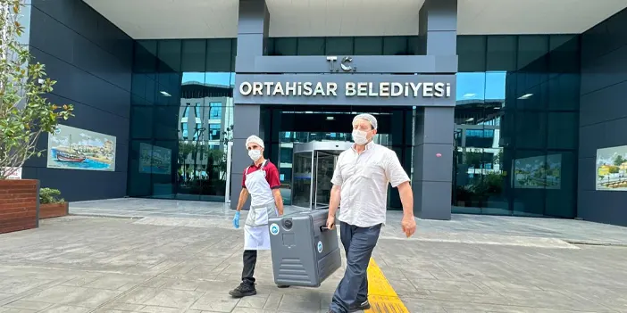 Cenaze evlerine ilk taziye yemeği Ortahisar Belediyesi’nden!