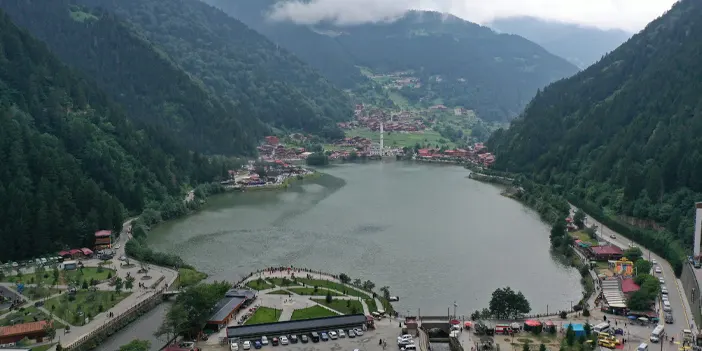 Trabzon'un gözde turizm merkezi! Uzungöl'ün yolu yenilendi