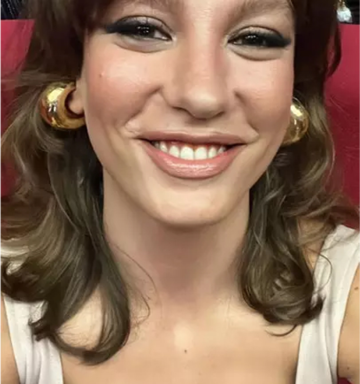 serenay-sarikaya-odul.jpg