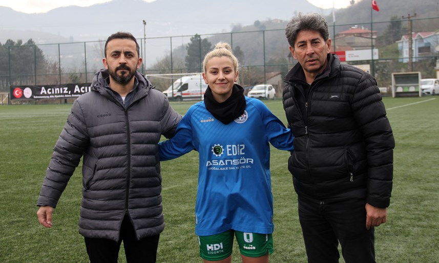 Hatay'da enkazdan çıktı, Giresun'da yeşil sahalara koştu