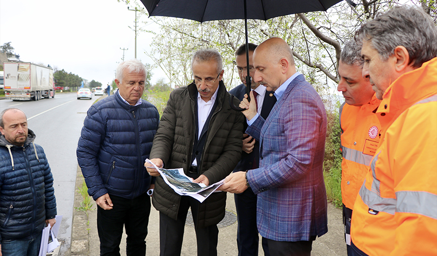 Bakan Karaismailoğlu Trabzon'daki çevre yolu projesinin ilk etabında incelemelerde bulundu