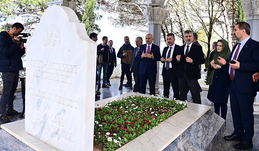 Bakan Karaismailoğlu’ndan Ali Şükrü Bey’in kabrine ziyaret