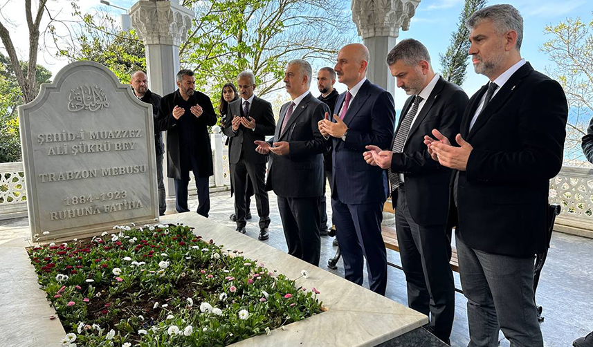 Bakan Karaismailoğlu’ndan Ali Şükrü Bey’in kabrine ziyaret