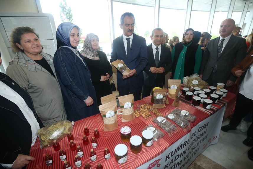 Bakan Özer Ordu'da! "Kadınımızı güçlü kılmak..."