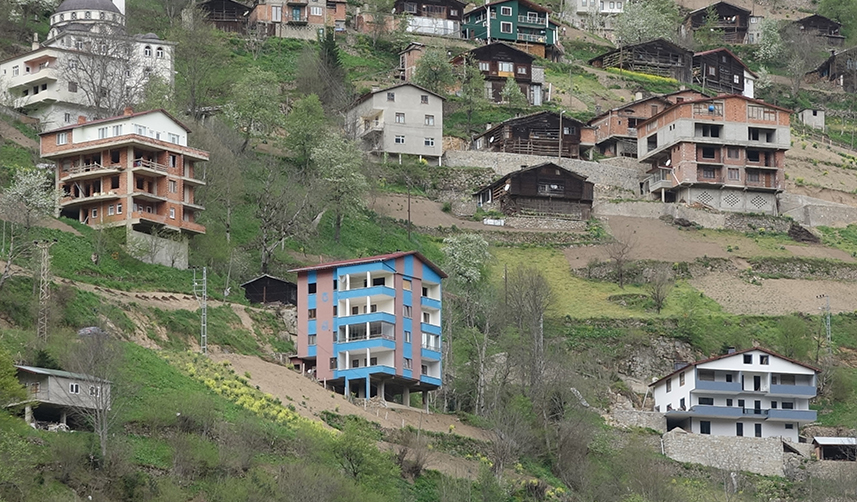 Trabzon için dikkat çeken rapor! 2 ilçede deprem tehlikesi