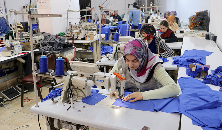 Trabzon'da KOSGEB desteği ile tekstil sektörüne adım attı! 17 kişiyi istihdam ediyor